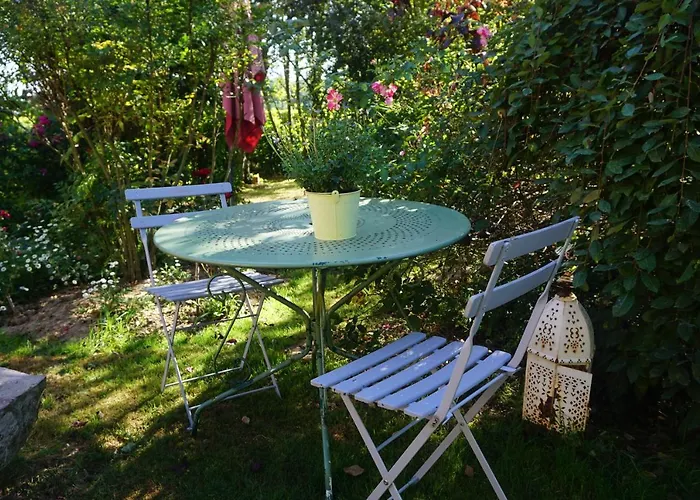 Le Champ Du Petit Bois Bed & Breakfast